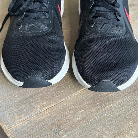 NIKE AIR Downshifter 10 Black & Red Mesh Running Shoe Sneakers Men’s US Size 8.5 - Picture 7 of 16